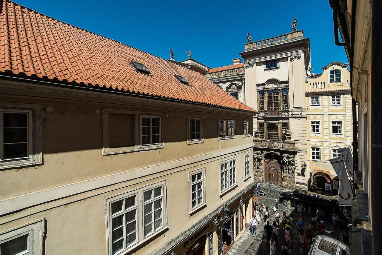 Newly Renovated 1-Bed Apartment At Charles Bridge Praha Exteriér fotografie