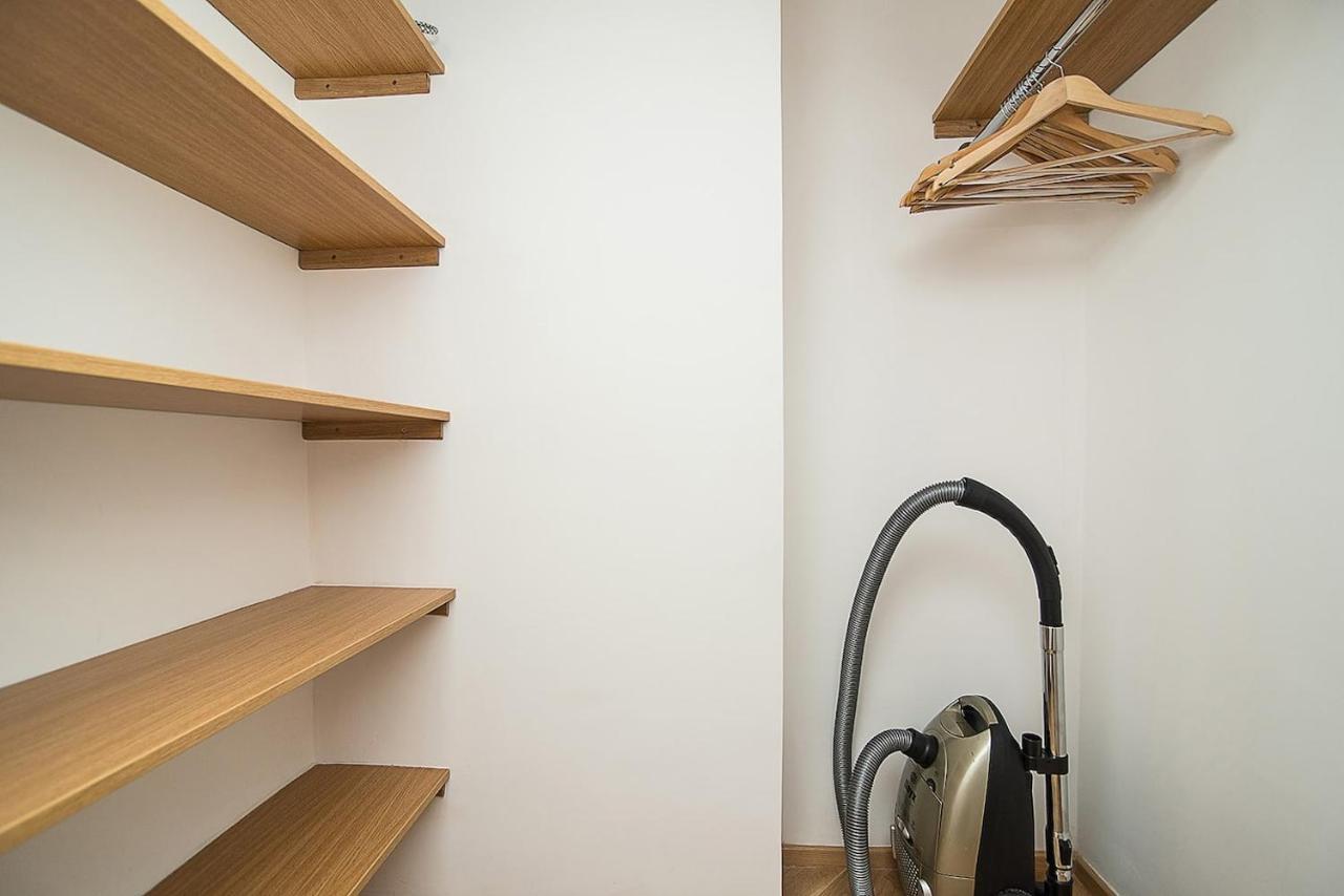 Newly Renovated 1-Bed Apartment At Charles Bridge Praha Exteriér fotografie
